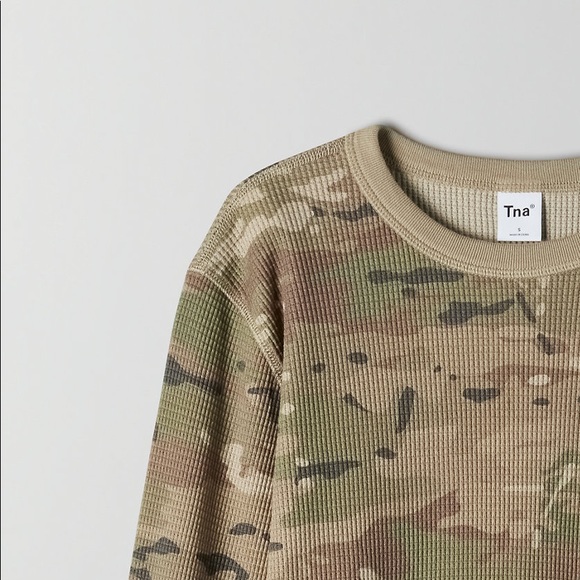 Aritzia Tops - Aritzia NEW- TNA Claris Thermal